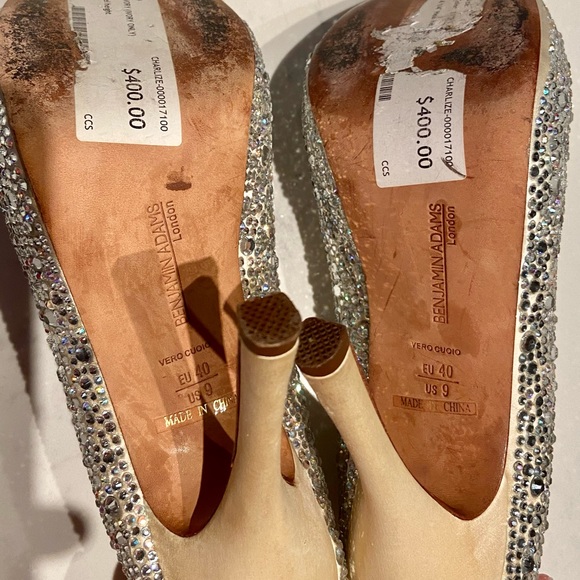 Brand Benjamin Adams Color Ivory Duchesse Silk. - Picture 7 of 10